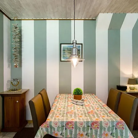 Piet Holiday home Berumbur